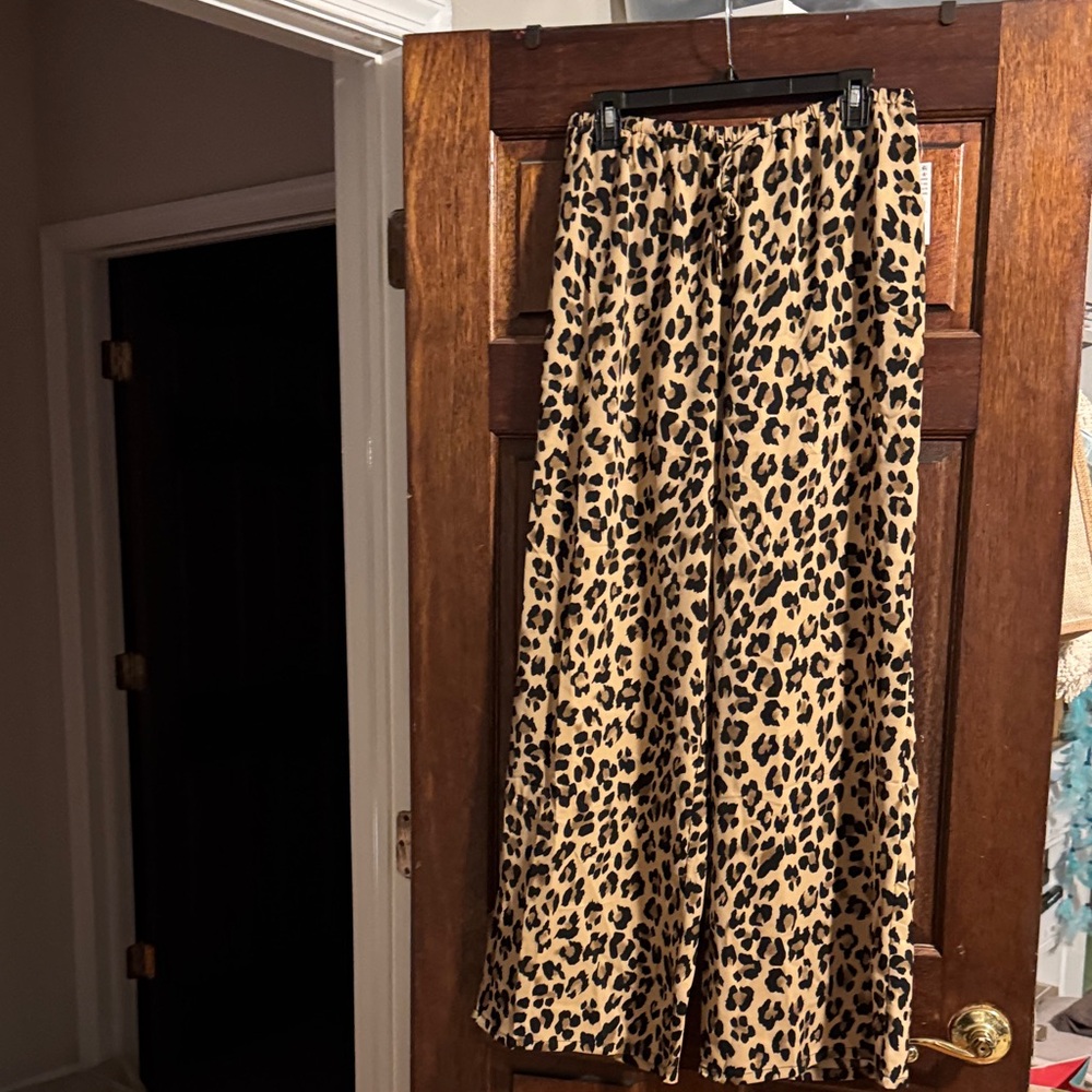 Leopard Satin Print Wide-Leg Pants